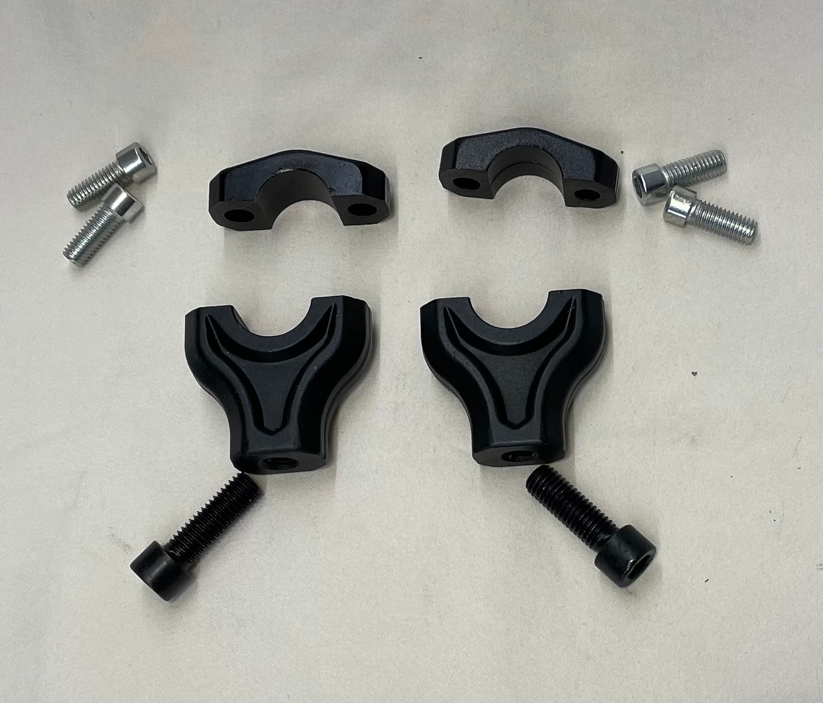 B1 handlebar risers Black