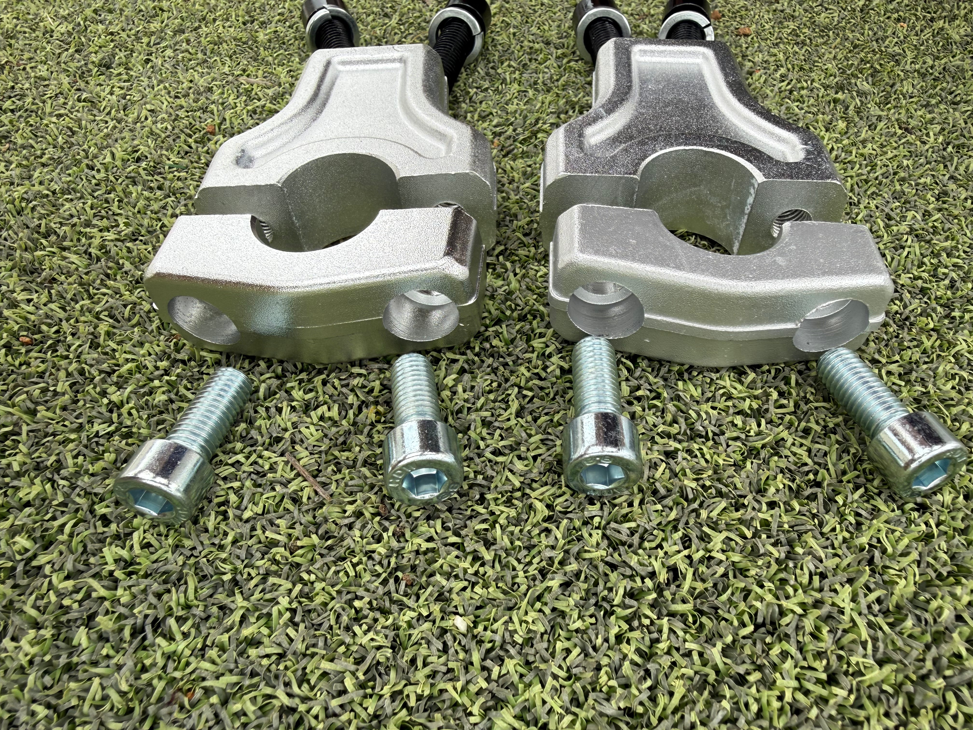 B2 Handlebar Risers